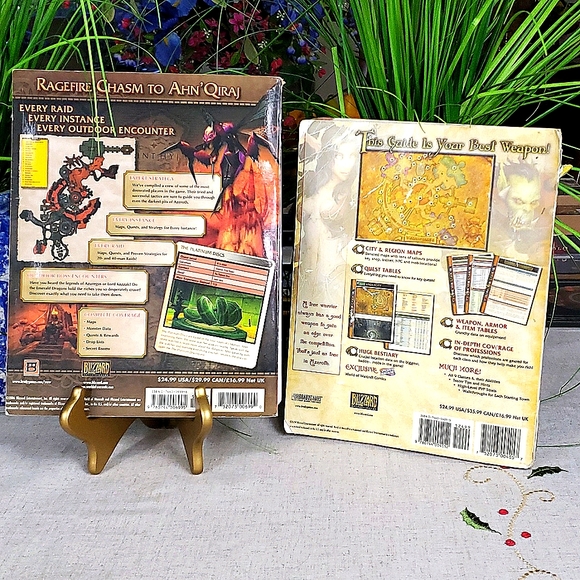 World of Warcraft Official Strategy Guide & Dungeon Companion Guide Bundle - Picture 2 of 2
